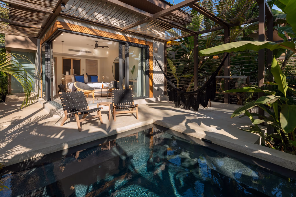 Ninta Beachfront Bungalow — photo 1