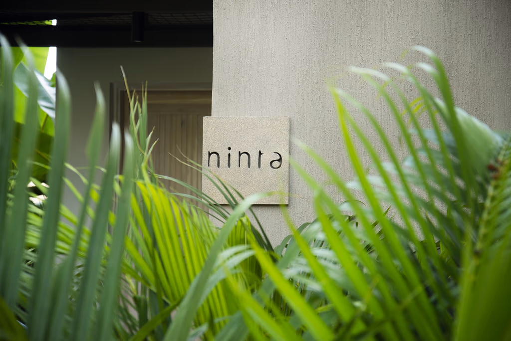 Ninta Beachfront Bungalow — photo 15