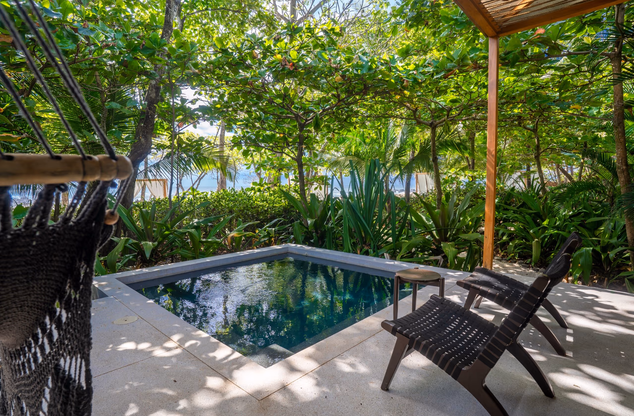 Ninta Beachfront Bungalow private plunge pool overlooking the Pacific, Nantipa Costa Rica