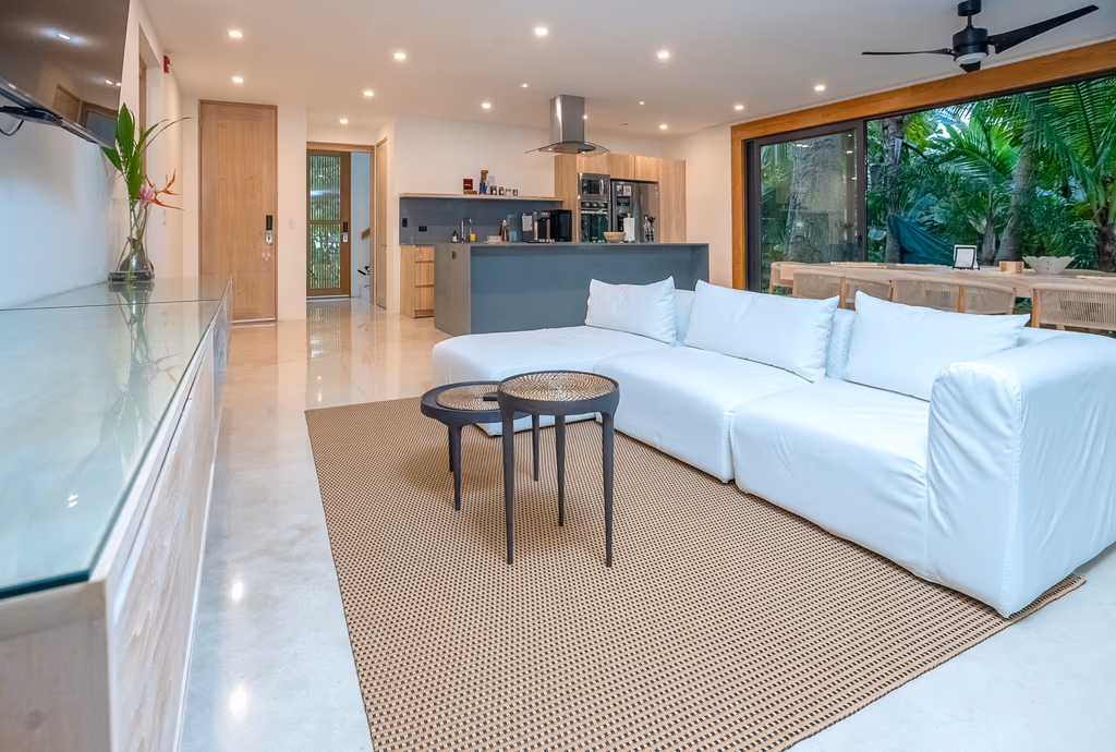 Beachfront Villa — photo 4