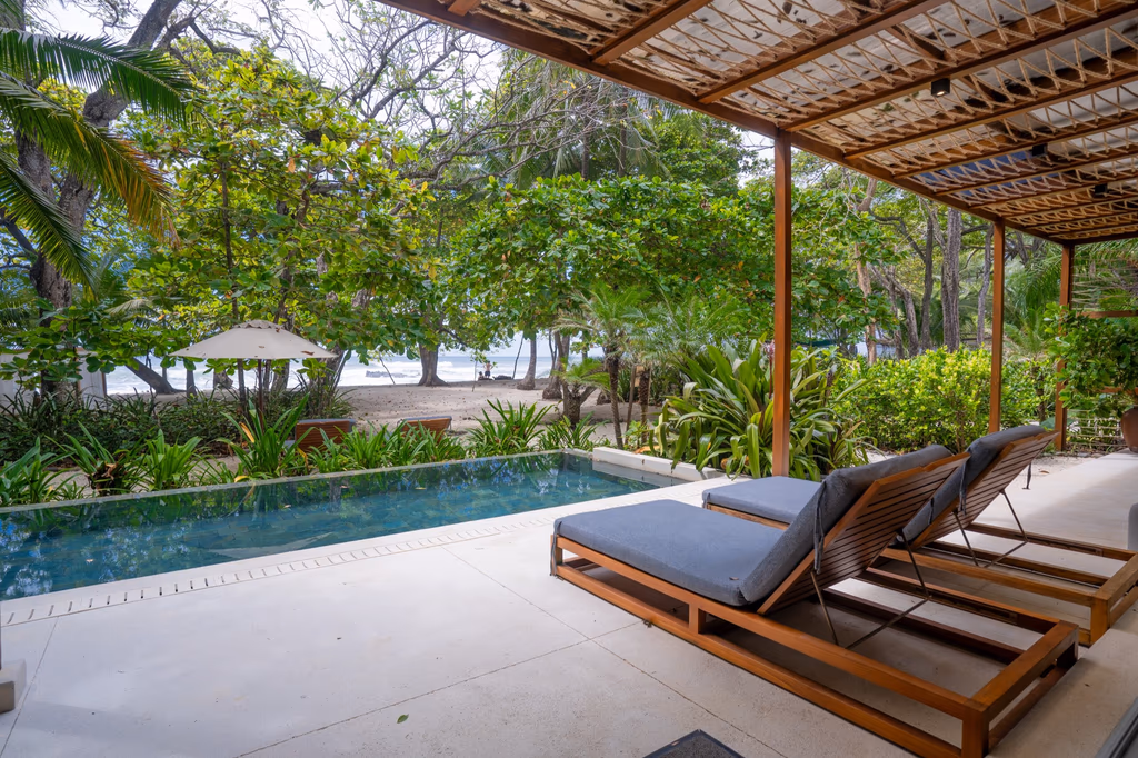 Beachfront Villa — photo 13