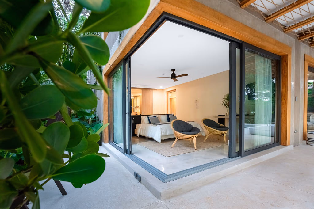 Beachfront Villa — photo 6