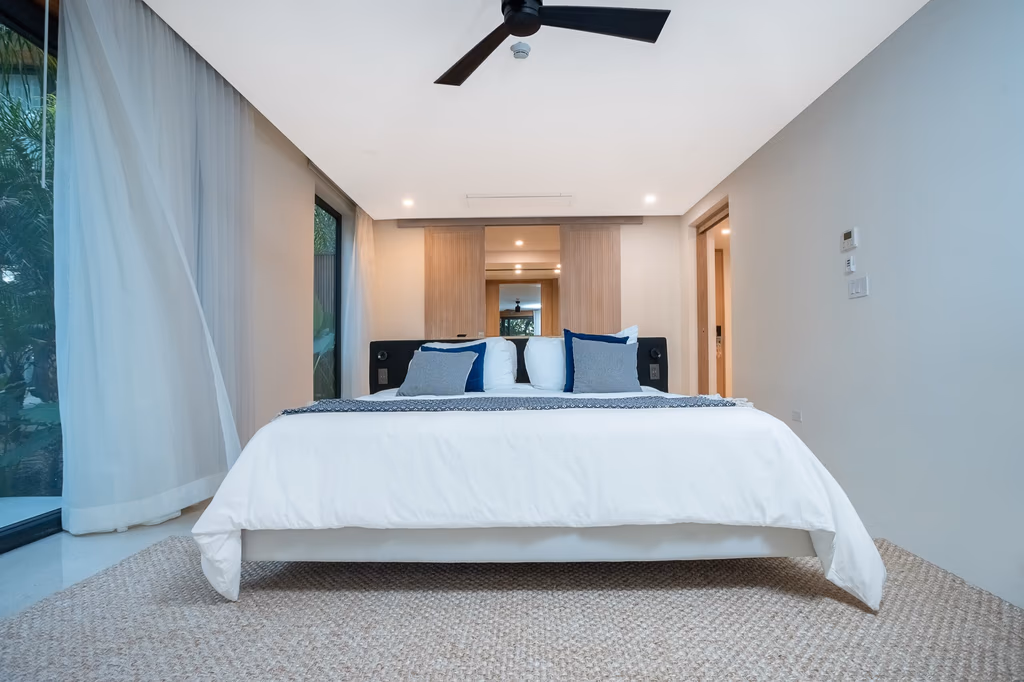 Beachfront Villa — photo 7