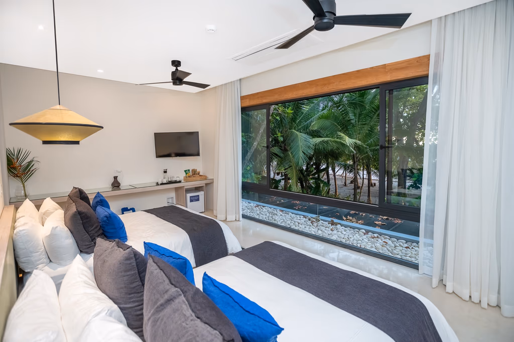 Beachfront Villa — photo 10